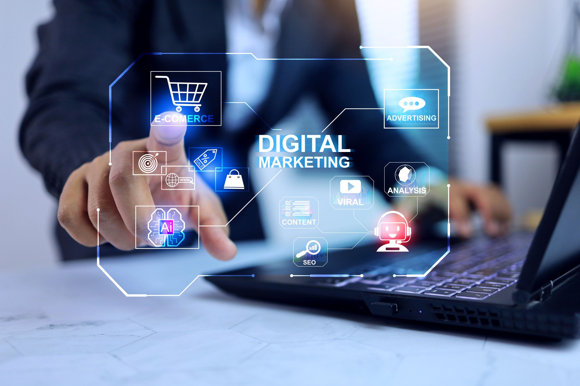 e-commerce virtual screen and AI assistance